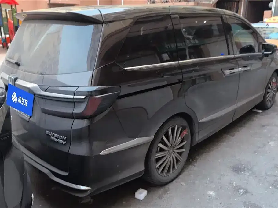 Honda Elysion 2022 из CN, фото 2