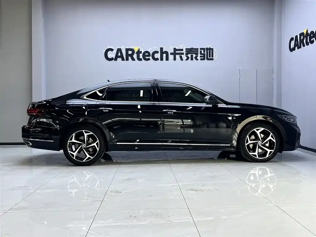 Volkswagen Passat 2022 из CN, фото 3
