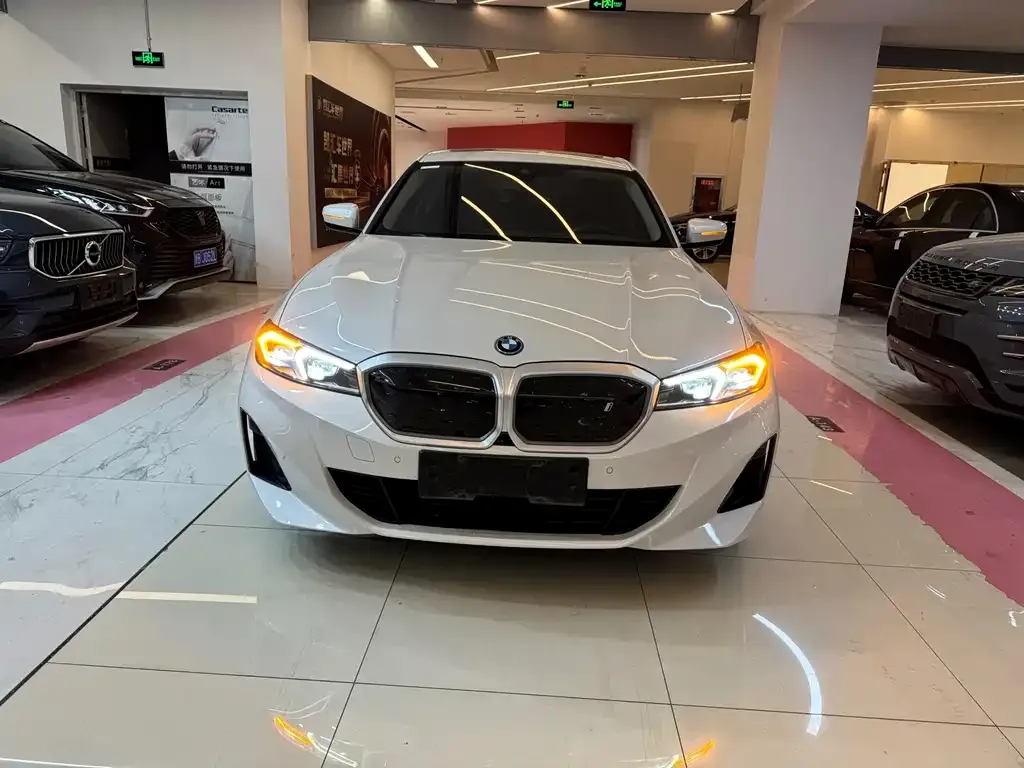 BMW i3 2024 из CN, фото 5