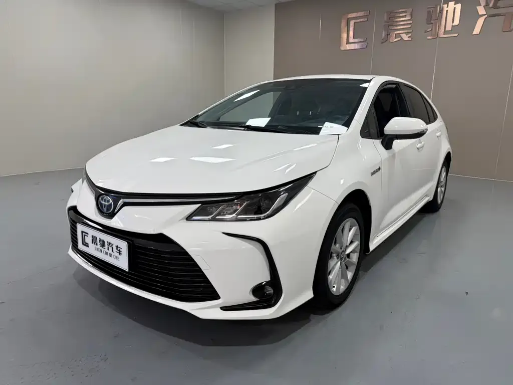 Toyota Corolla 2023 из CN, фото 1