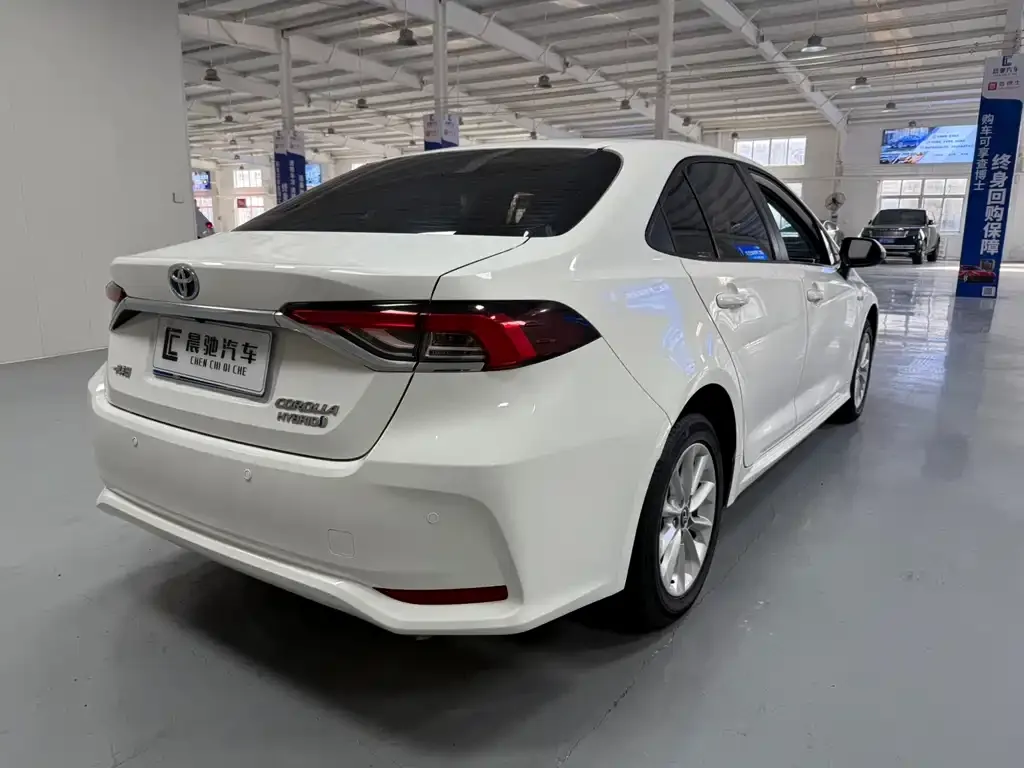Toyota Corolla 2023 из CN, фото 7