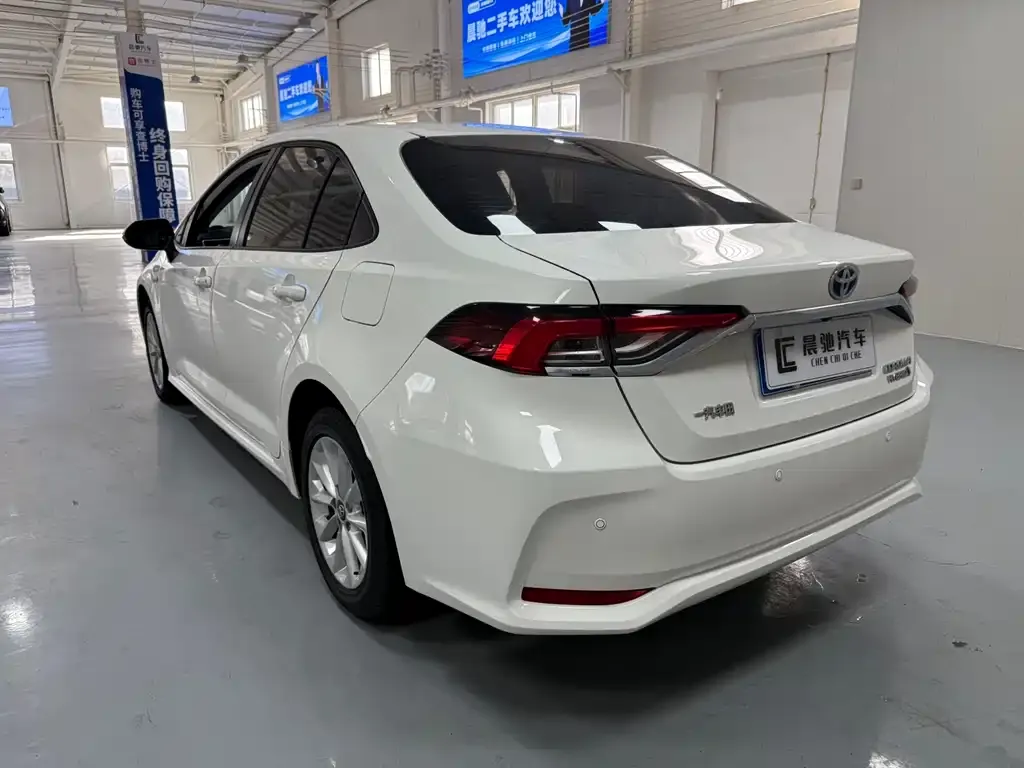 Toyota Corolla 2023 из CN, фото 3