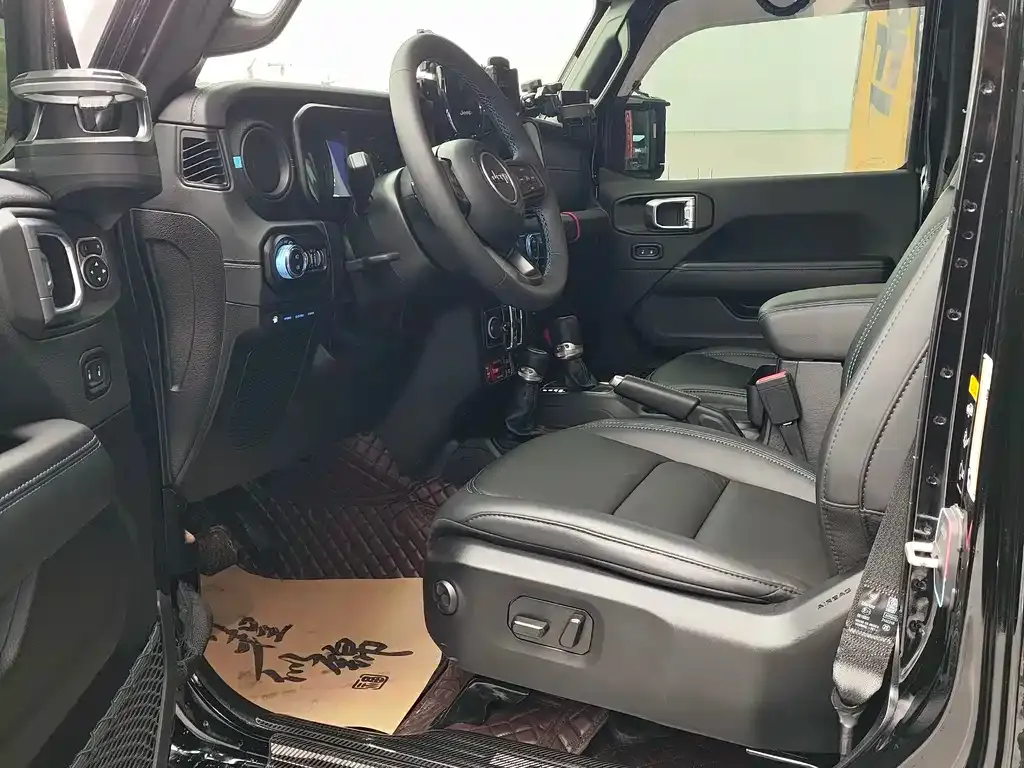 Jeep Wrangler PHEV 2025 из CN, фото 6