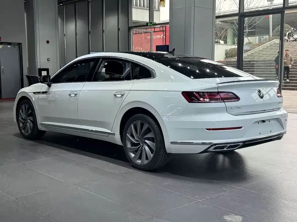Volkswagen CC 2022 из CN, фото 9