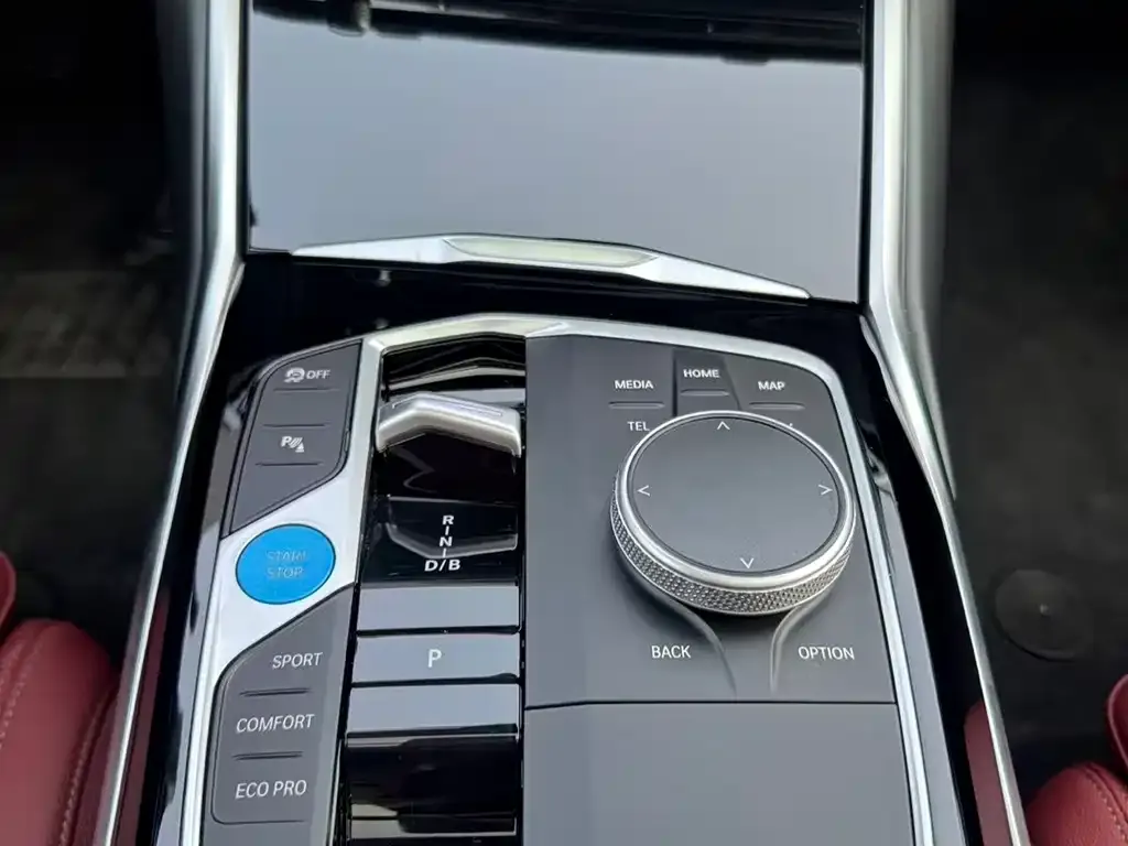 BMW i3 2025 из CN, фото 2
