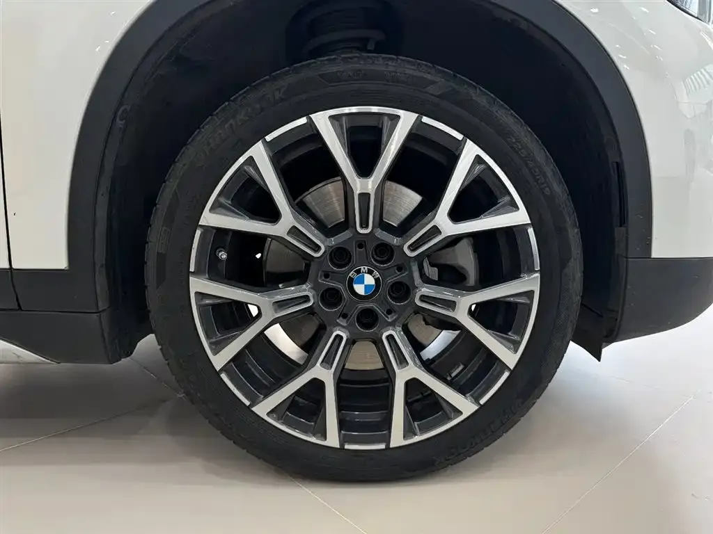 BMW X1 — фото 2