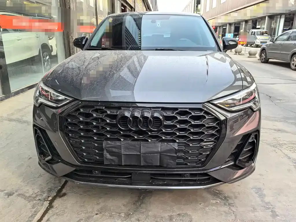 Audi Q3 Sportback 2023 из CN, фото 3