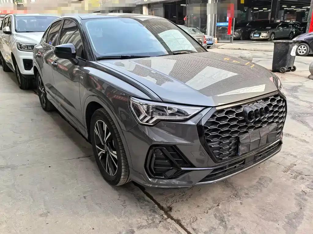 Audi Q3 Sportback 2023 из CN, фото 6