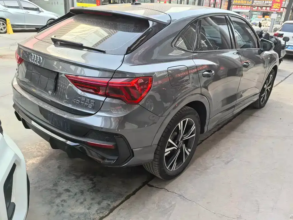 Audi Q3 Sportback 2023 из CN, фото 4