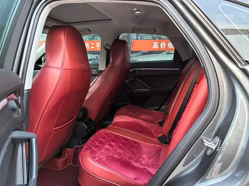Audi Q3 Sportback 2023 из CN, фото 8