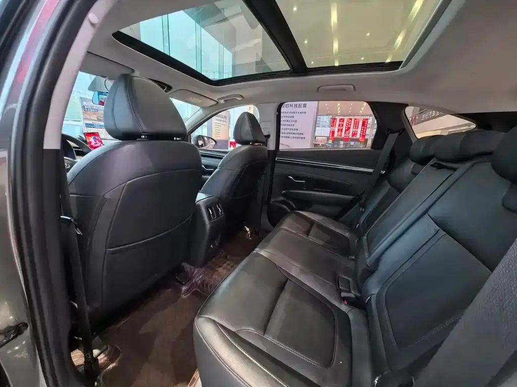 Hyundai Tucson 2022 из CN, фото 2