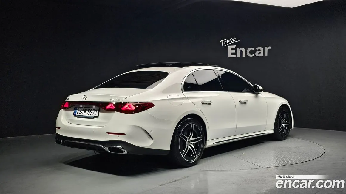 Mercedes-Benz E-Class 2024 из KR, фото 4