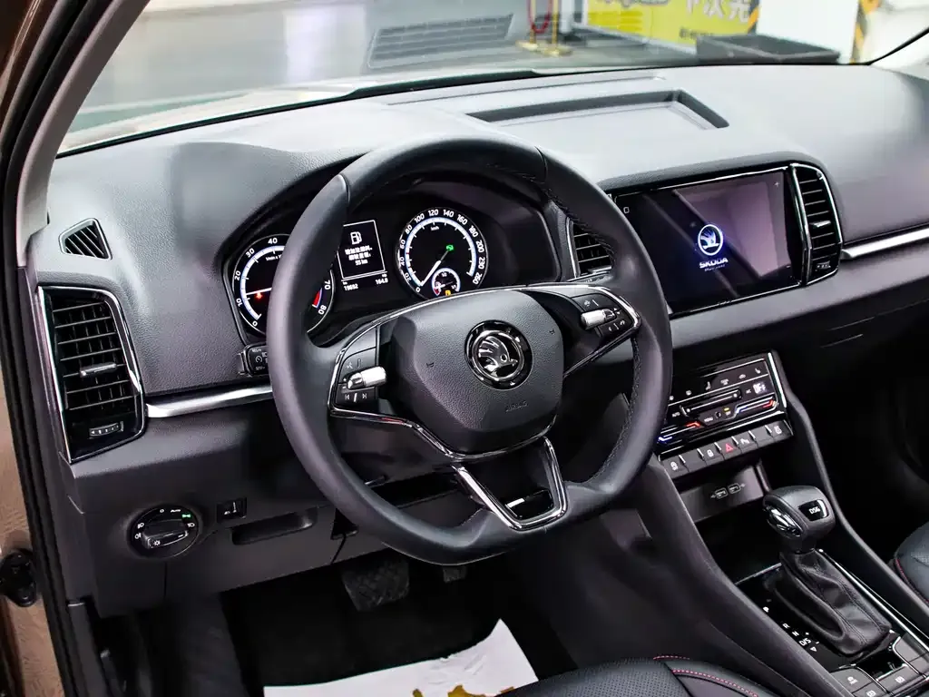 Skoda Karoq — фото 6