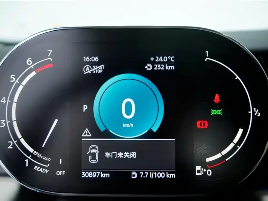MINI Cooper (3-door) 2022 из CN, фото 2