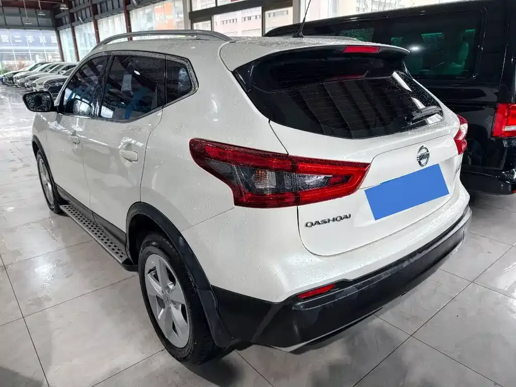 Nissan Qashqai — фото 6