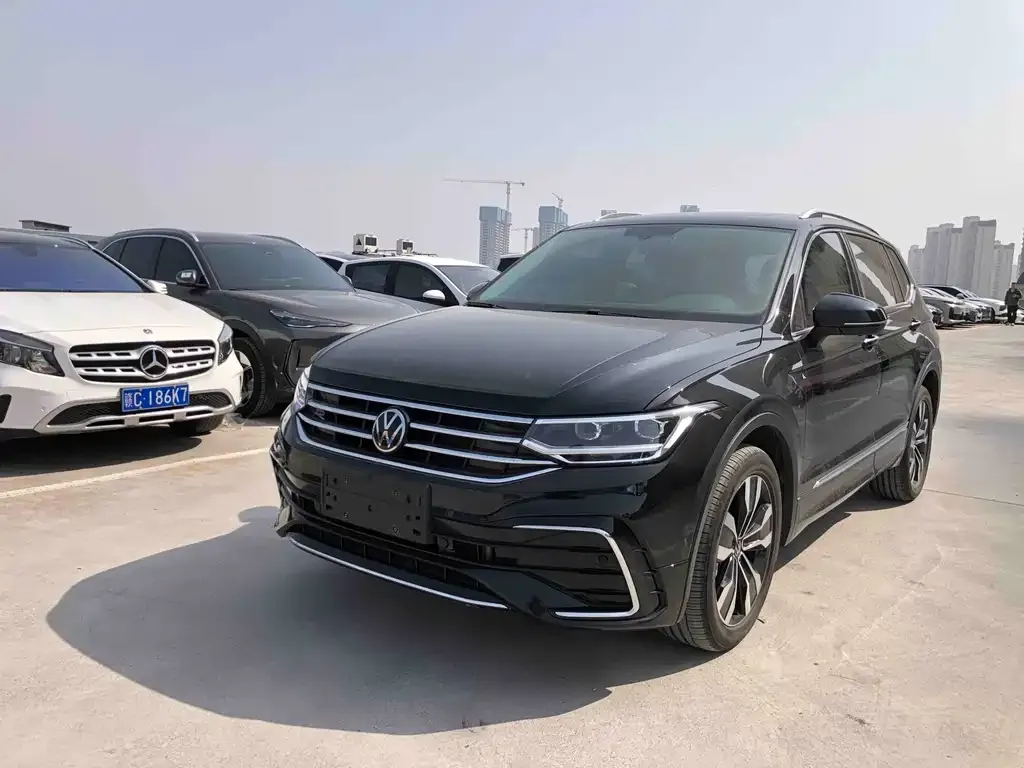 Volkswagen Tiguan L 2024 из CN, фото 1