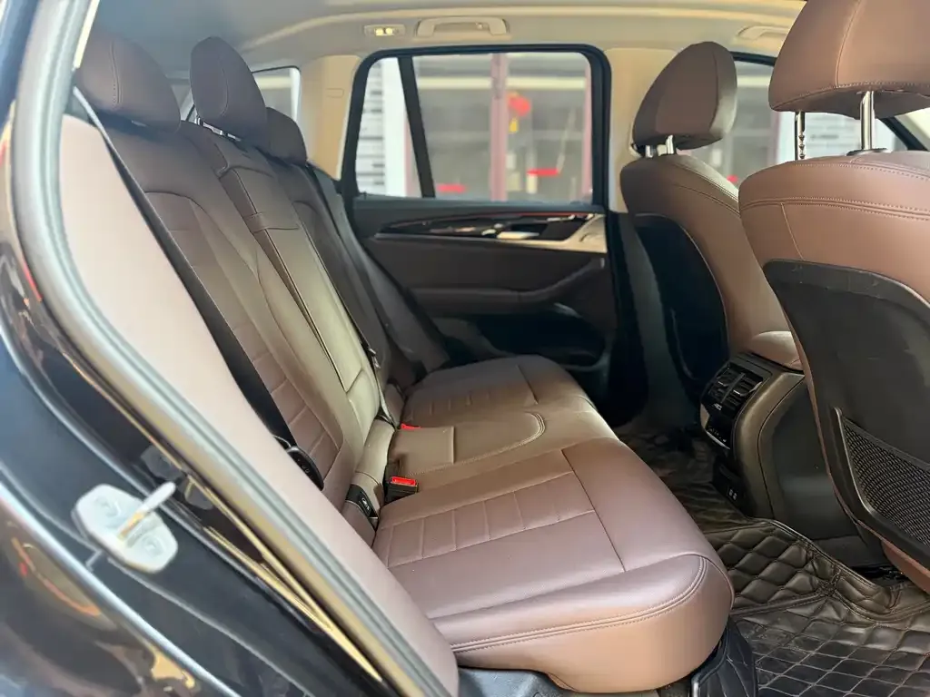 BMW X3 2021 из CN, фото 3