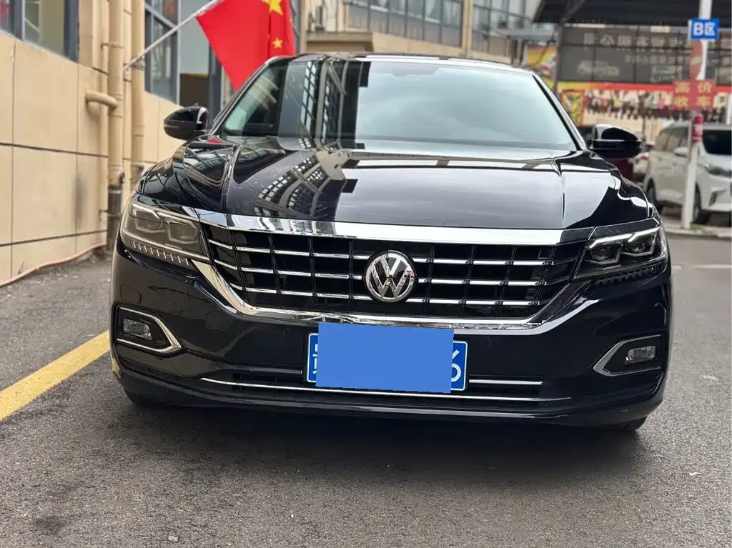 Volkswagen Passat — фото 5