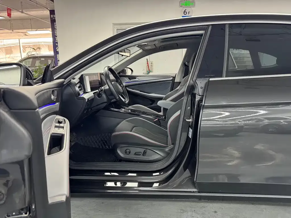 Volkswagen Lamando 2023 из CN, фото 10