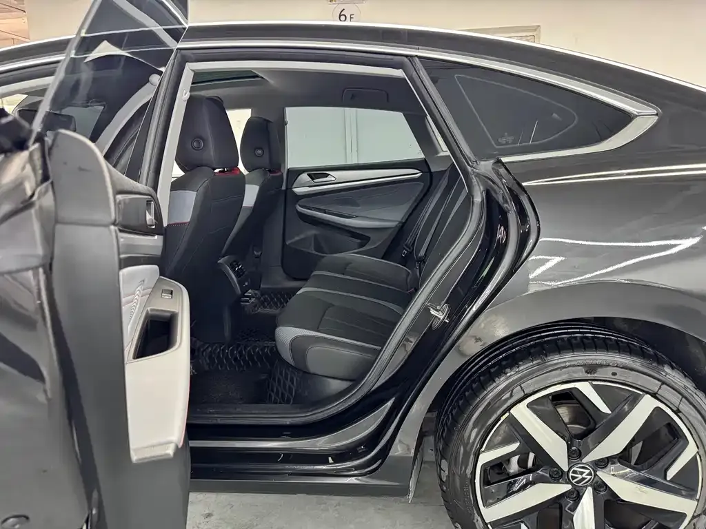 Volkswagen Lamando 2023 из CN, фото 6