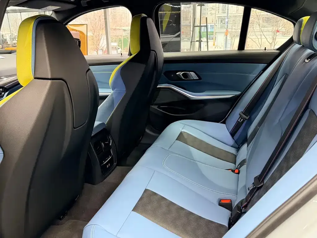 BMW M3 2025 из CN, фото 5