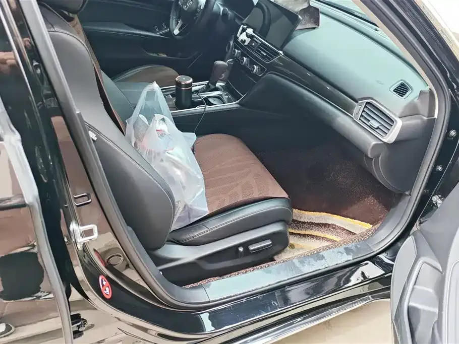 Honda Accord — фото 4