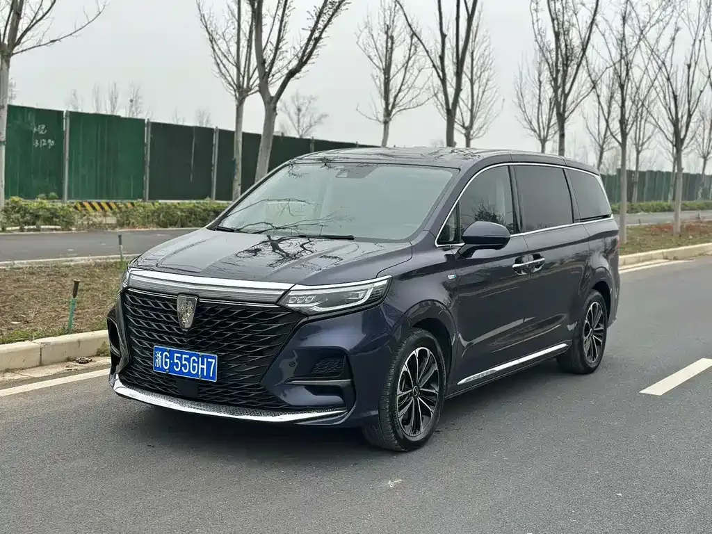 Roewe iMAX8