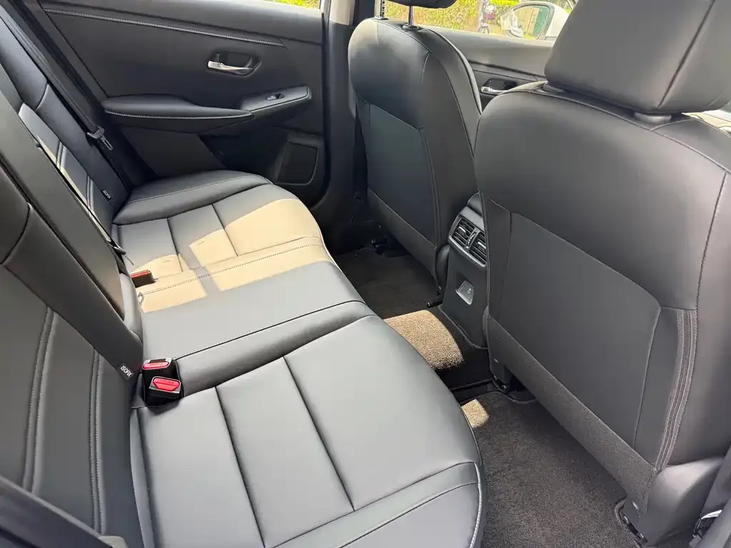 Nissan Sylphy 2025 из CN, фото 3