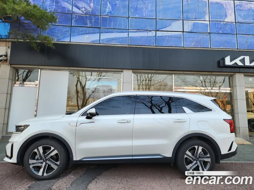 Kia Sorento — фото 7