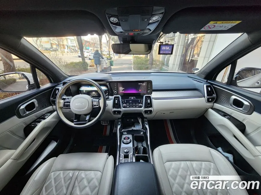 Kia Sorento — фото 10