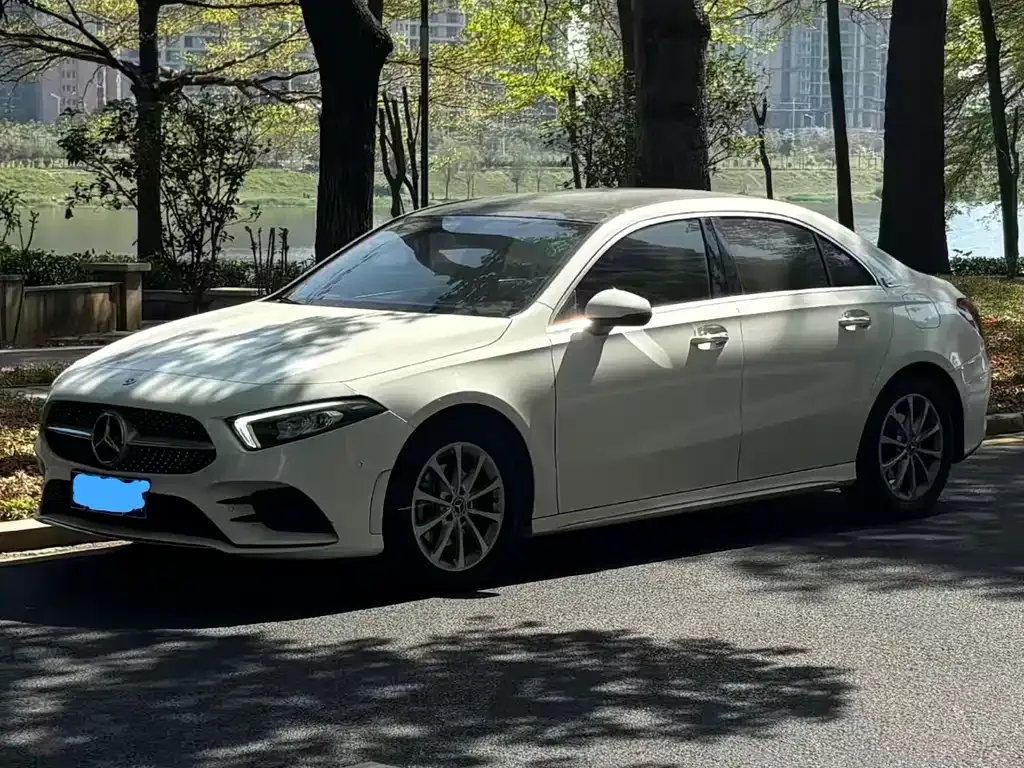 Mercedes-Benz A-Class — фото 1