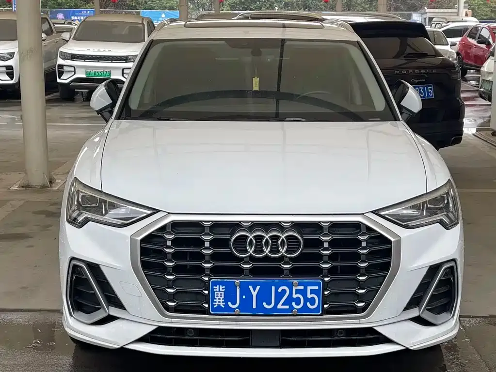 Audi Q3 — фото 3
