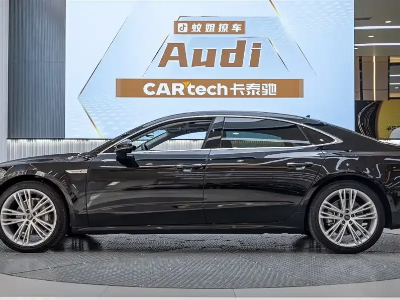 Audi A7L — фото 4