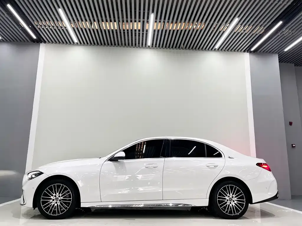 Mercedes-Benz C-Class — фото 4