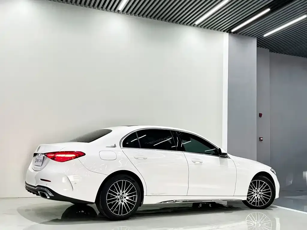 Mercedes-Benz C-Class — фото 7