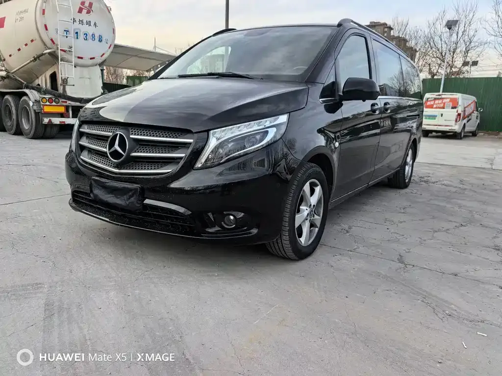 Mercedes-Benz Vito — фото 1