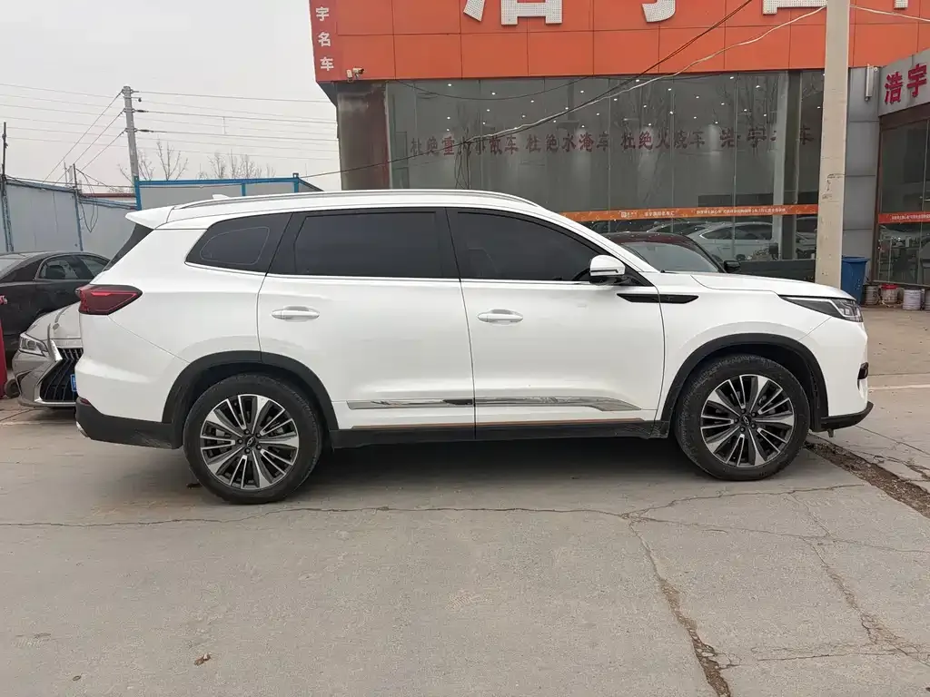Chery Tiggo 8 PRO — фото 2