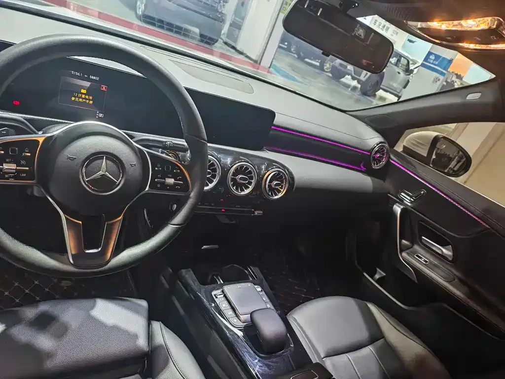 Mercedes-Benz A-Class 2023 из CN, фото 8