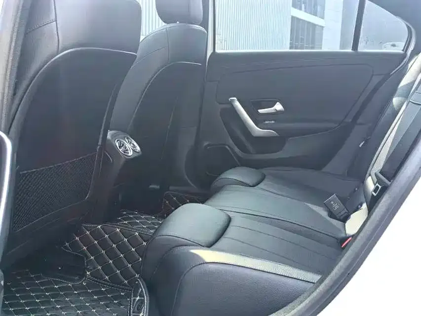 Mercedes-Benz A-Class 2023 из CN, фото 5