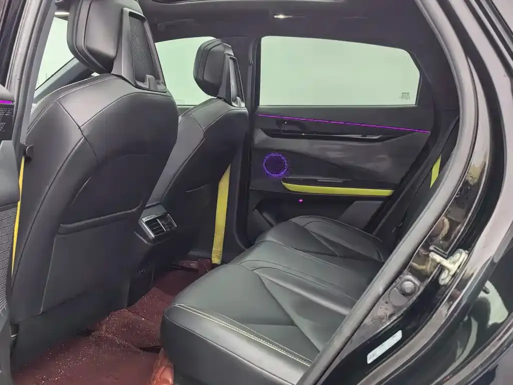 Changan UNI-V 2023 из CN, фото 2