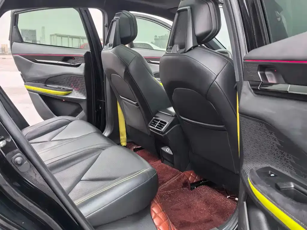 Changan UNI-V 2023 из CN, фото 3