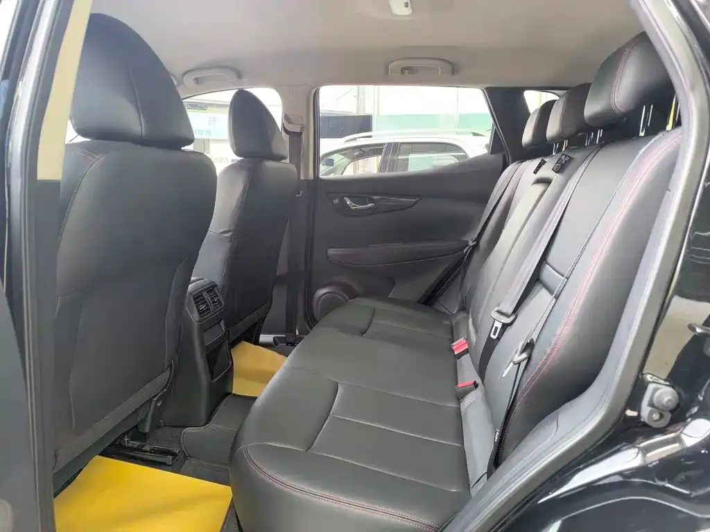 Nissan Qashqai 2024 из CN, фото 2