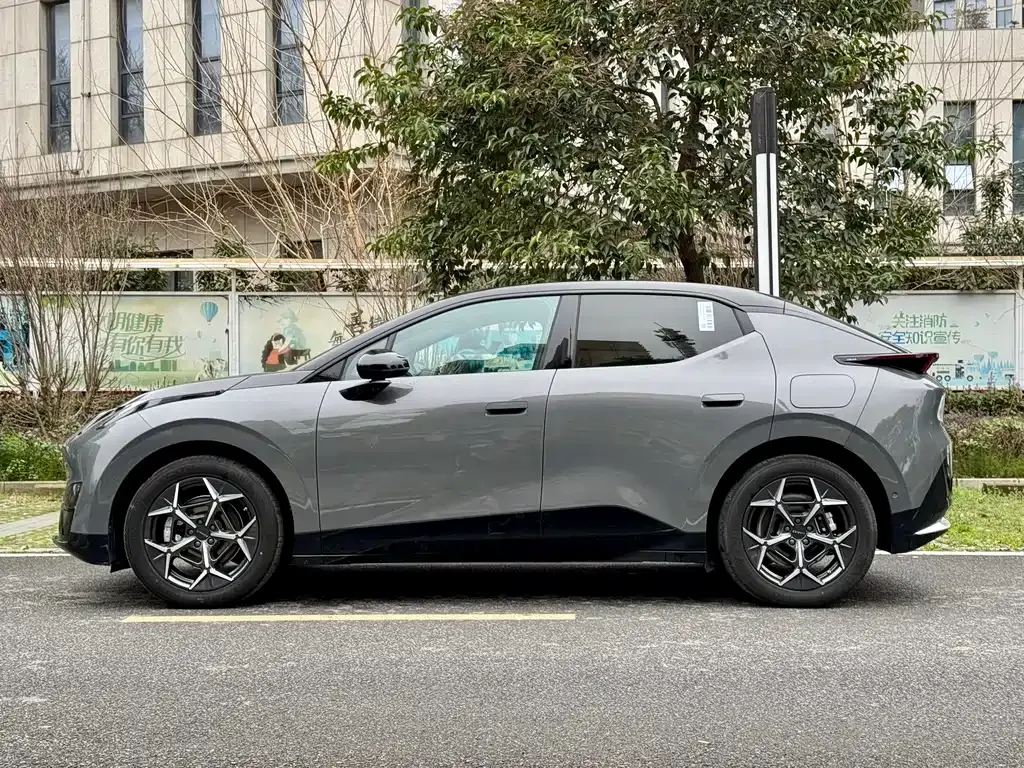 Lynk & Co Z20 2024 из CN, фото 7