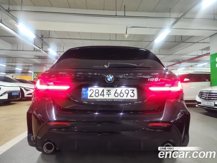 BMW 1-Series 2021 из KR, фото 8