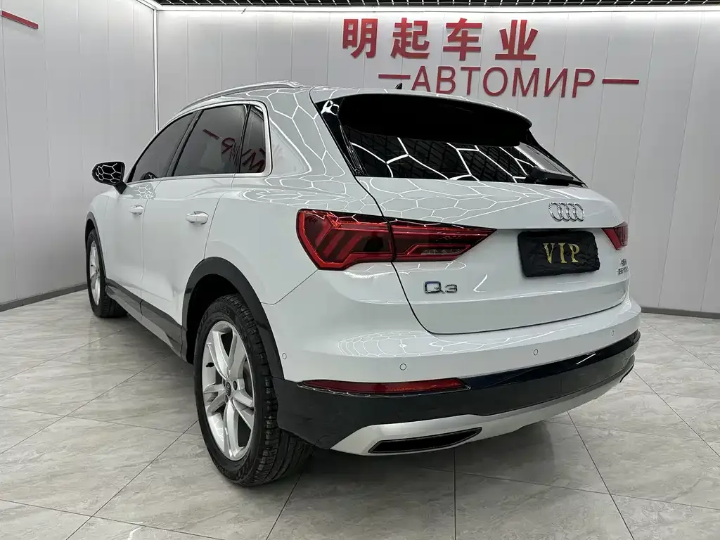 Audi Q3 — фото 9