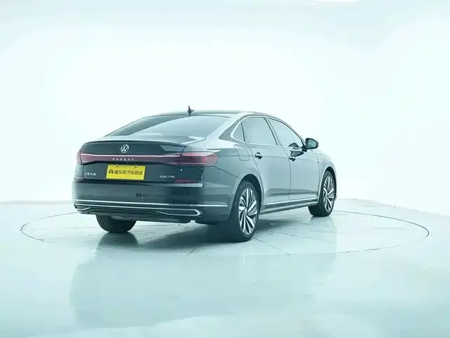 Volkswagen Passat — фото 4