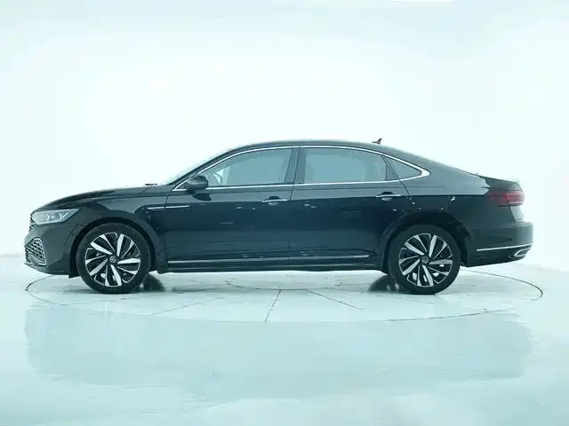 Volkswagen Passat — фото 2