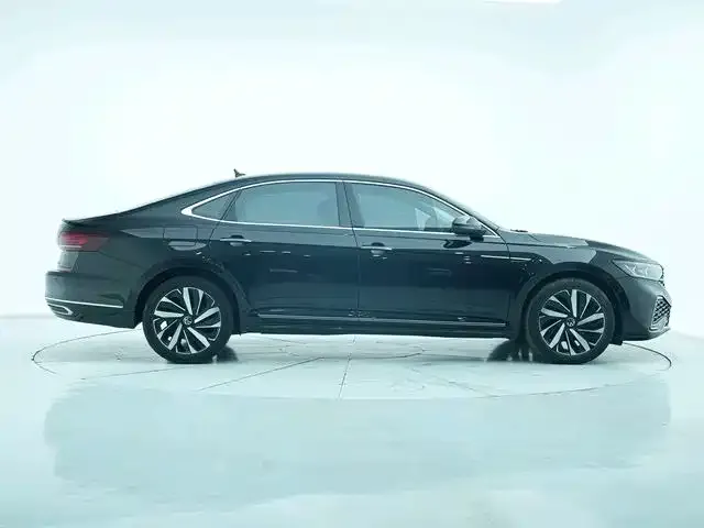 Volkswagen Passat — фото 9