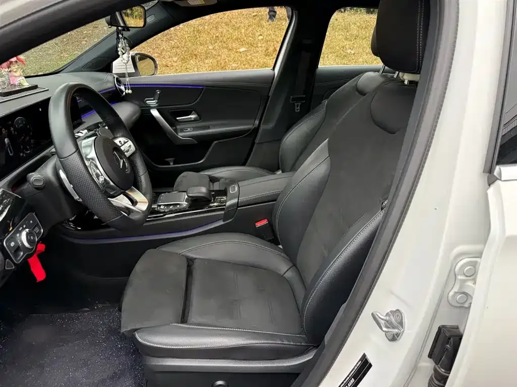 Mercedes-Benz A-Class 2023 из CN, фото 3