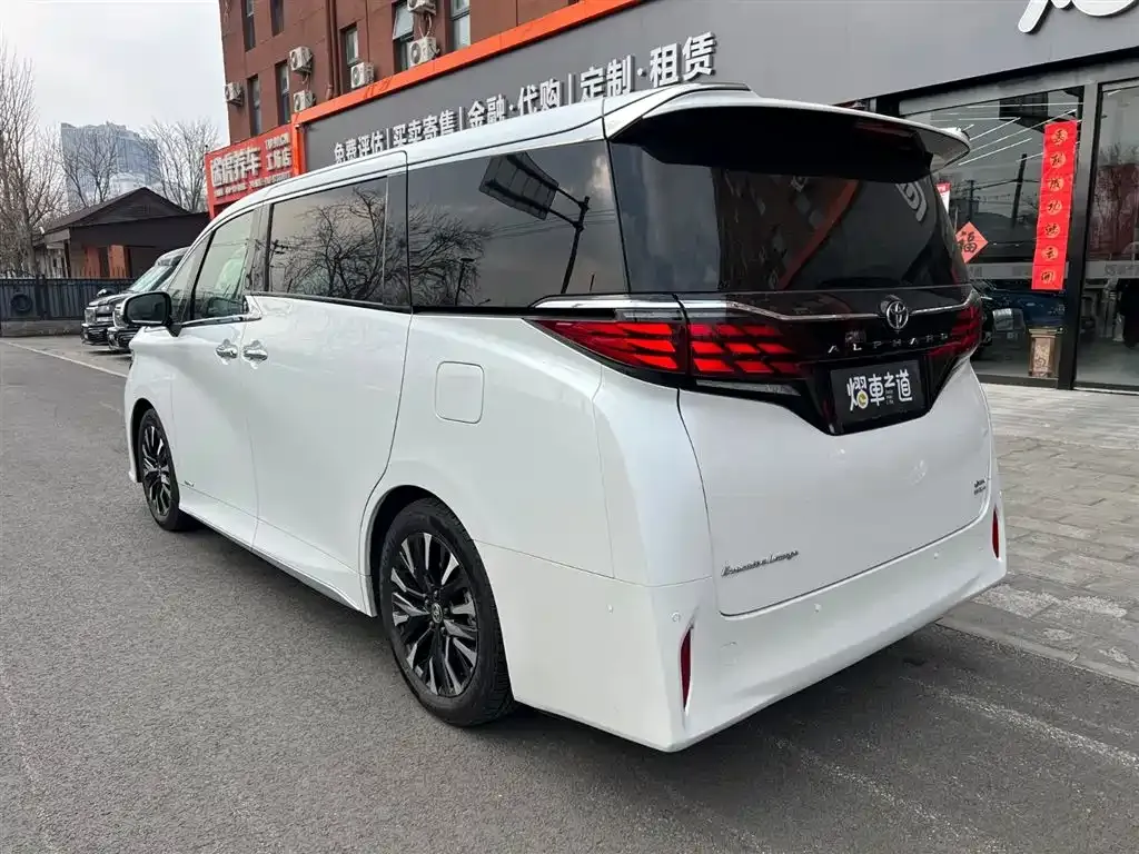Toyota Alphard 2023 из CN, фото 7